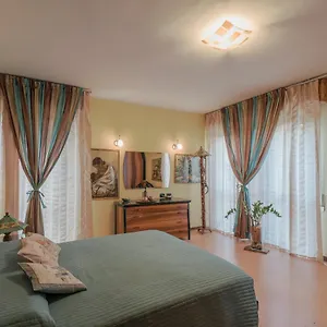  Apartment La Perla