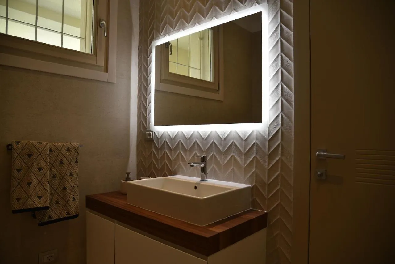 Casa Di Alex | Sirmione Apartment